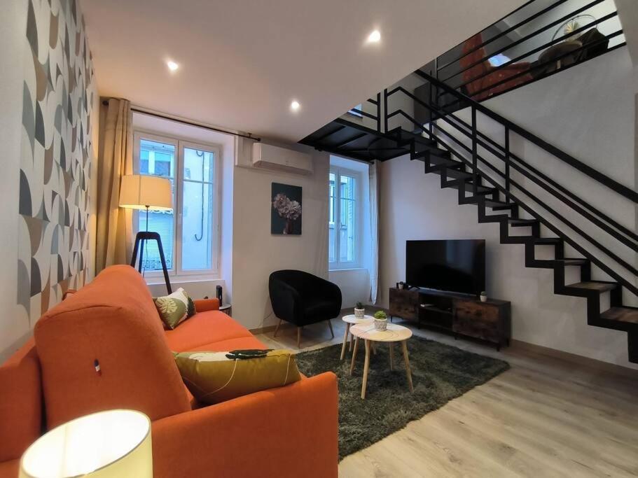 T2 -55M2- Elegant Et Chaleureux Leilighet Montbrison Eksteriør bilde
